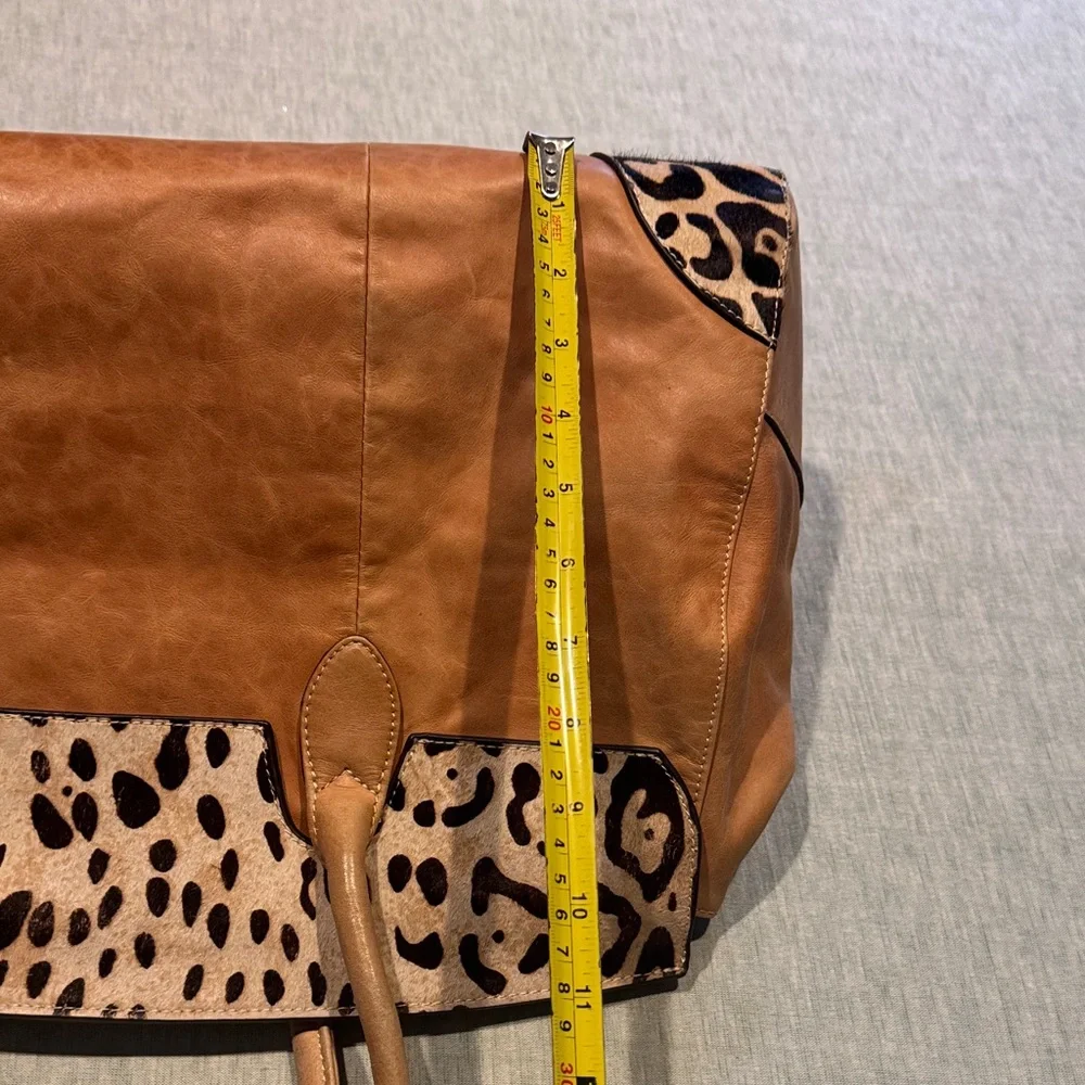 Elegant and spacious Tan Tote Bag